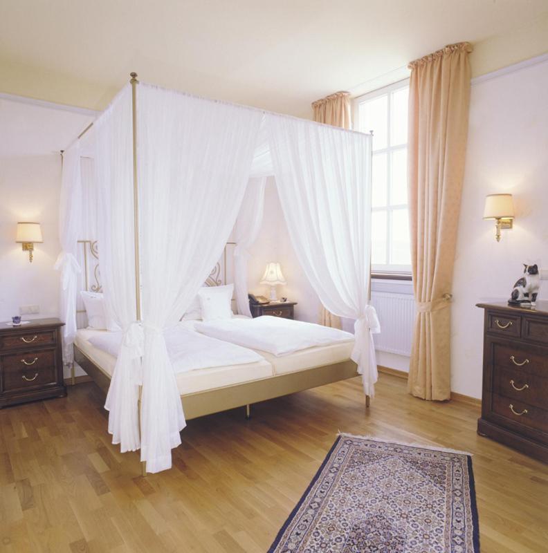 Schlosshotel Kurfuerstliches Amtshaus Dauner Burg Zewnętrze zdjęcie